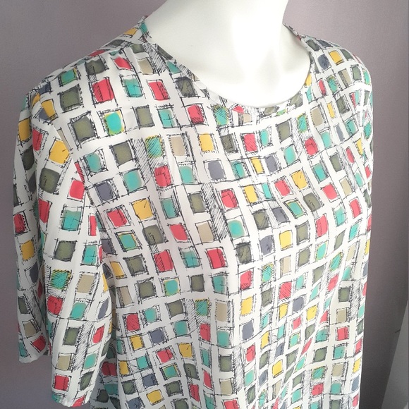 Vintage 90s Silky Short Sleeve Geometric Blouse - Picture 5 of 7